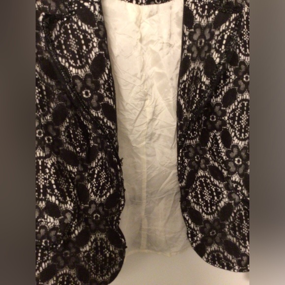 Roberto Makali Elegant Black and cream  Women's blazer size 10 - Picture 5 of 6